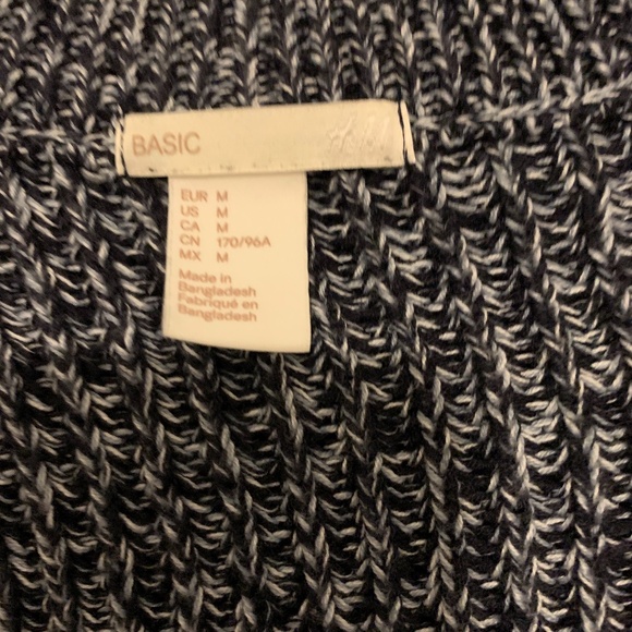 H&M Basic Sweater - Picture 3 of 8